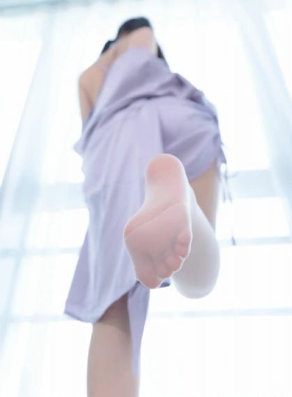 丈夫不在的午后_720高清视频观看