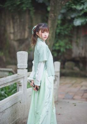 黑怕女孩_英文版字幕