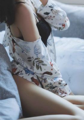 项链控制老师_1080P免费在线观看